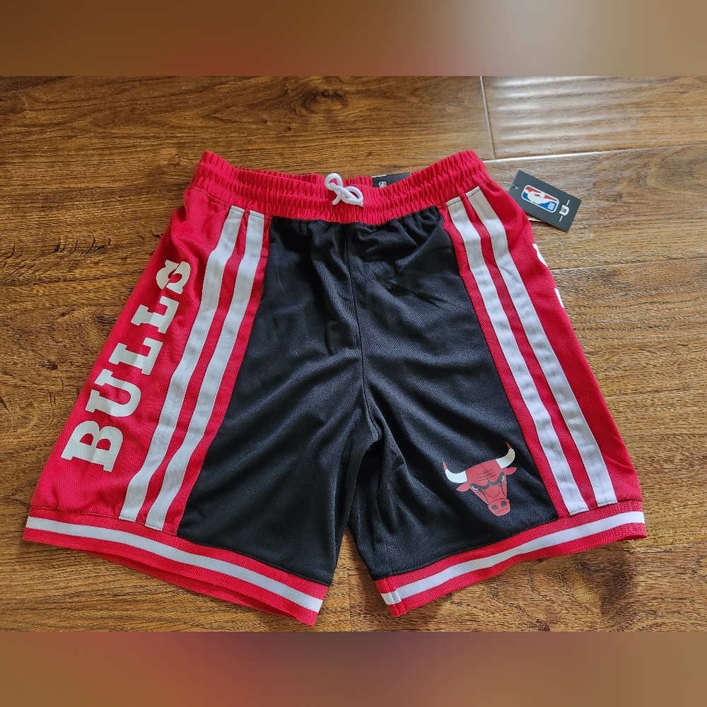 NBA Chicago Bulls Athletic Basketball Shorts Red Black Mens Large New With Tags